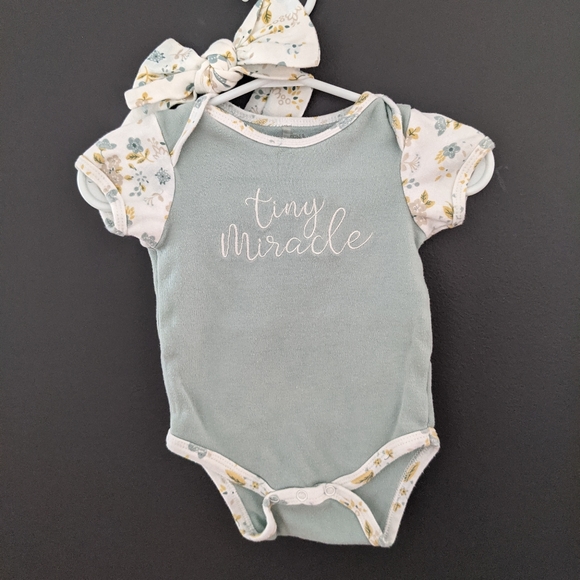 "Tiny Miracle" onesie/bodysuit matching headband - Picture 1 of 2